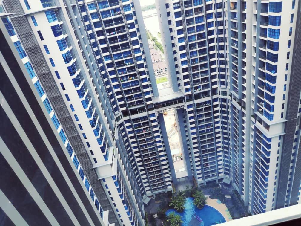 Attractive Podium View @atlantis Apartment