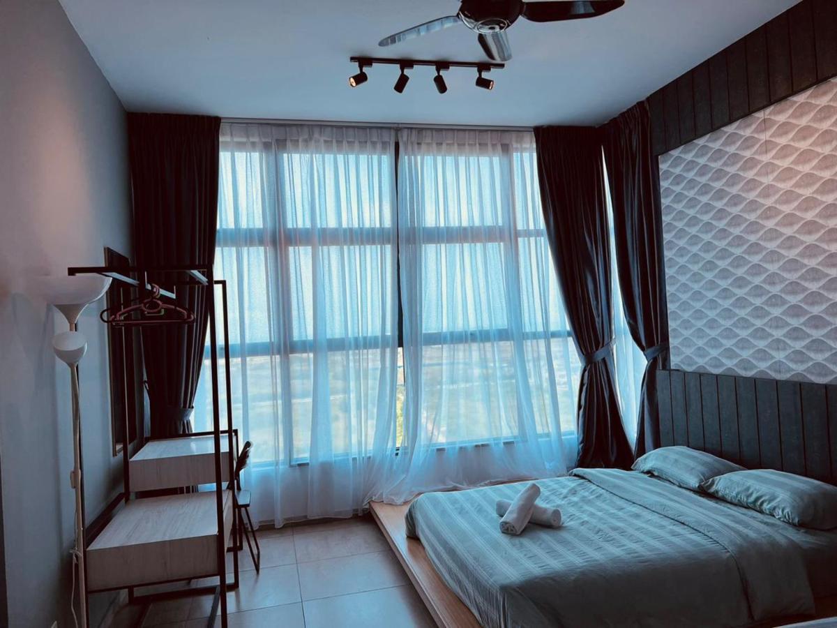 Attractive Podium View @atlantis Apartment *