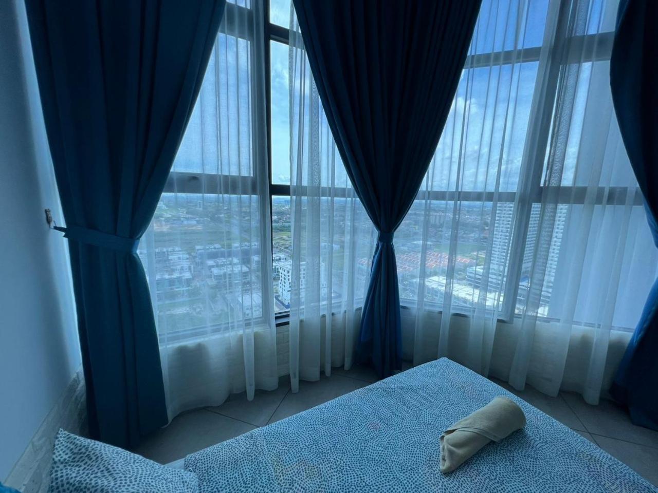 Attractive Podium View @atlantis Apartment